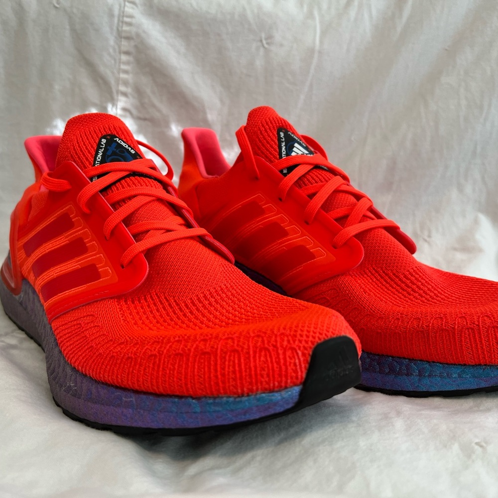 Adidas Ultra Boost 20 ISS solar red/blue violet metallic